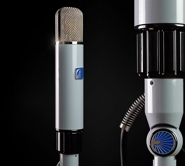 Myburgh M1 microphone with swivel mount