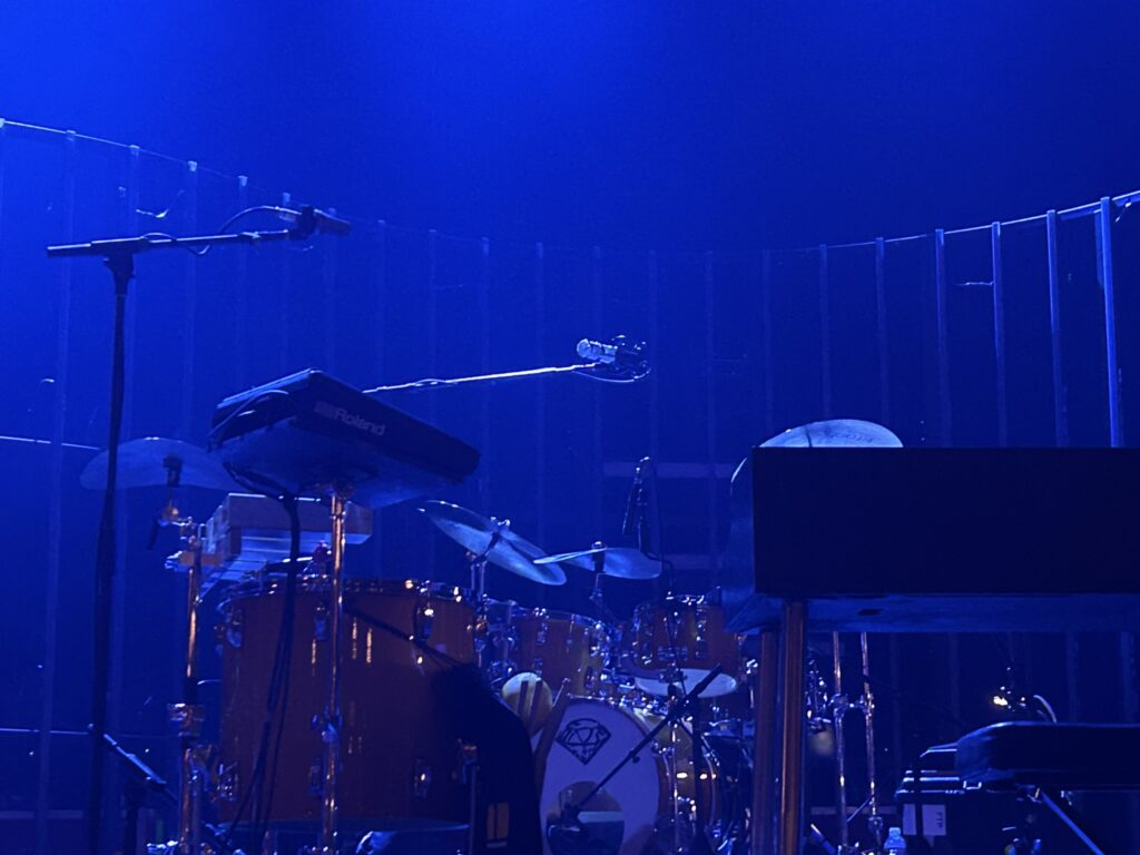 Foster The People 巡演使用 Vanguard V44S gen2