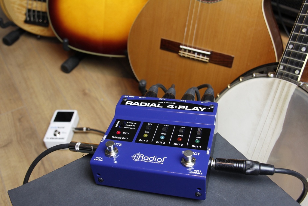 Radial 4-Play in use